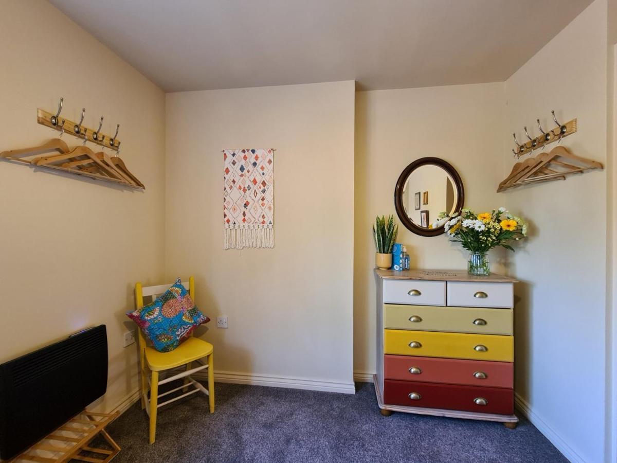 The Shambles By Spires Accommodation A Boho Styled Place To Stay Just 3 Miles From Birches Valley Visitors Centre Cannock Chase Rugeley Exterior photo