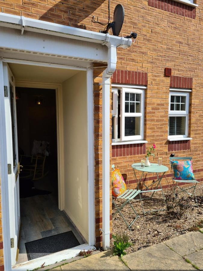 The Shambles By Spires Accommodation A Boho Styled Place To Stay Just 3 Miles From Birches Valley Visitors Centre Cannock Chase Rugeley Exterior photo